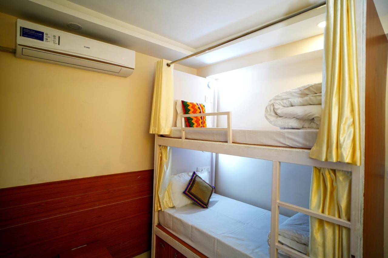 Karwaan Hostel Rishīkesh Eksteriør bilde